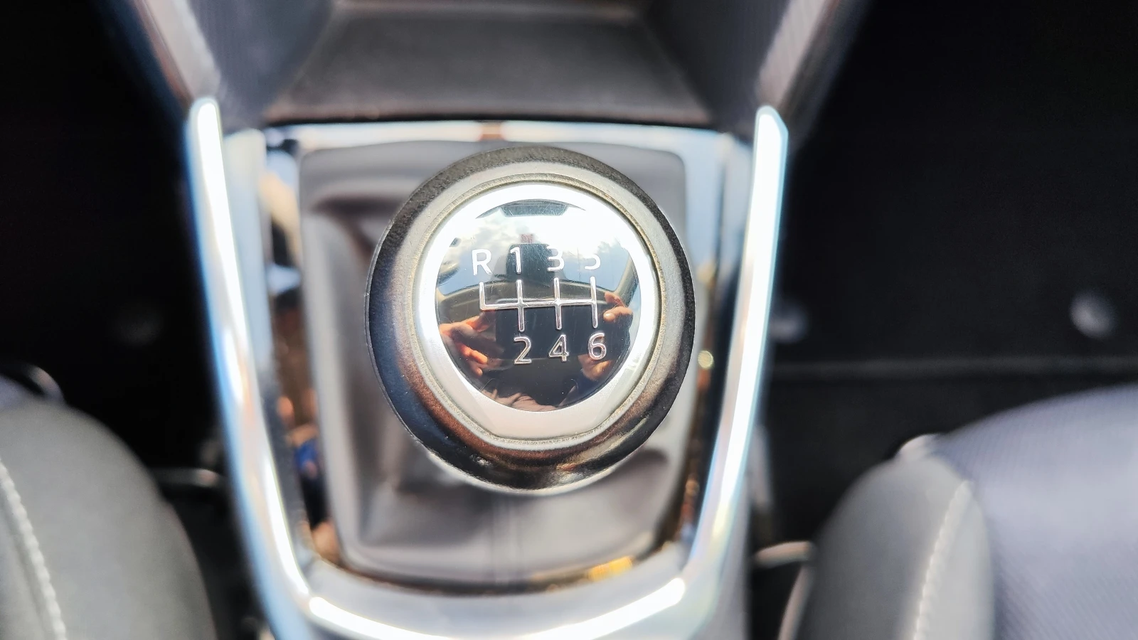 Mazda 2 1.5 | Mobile.bg   12