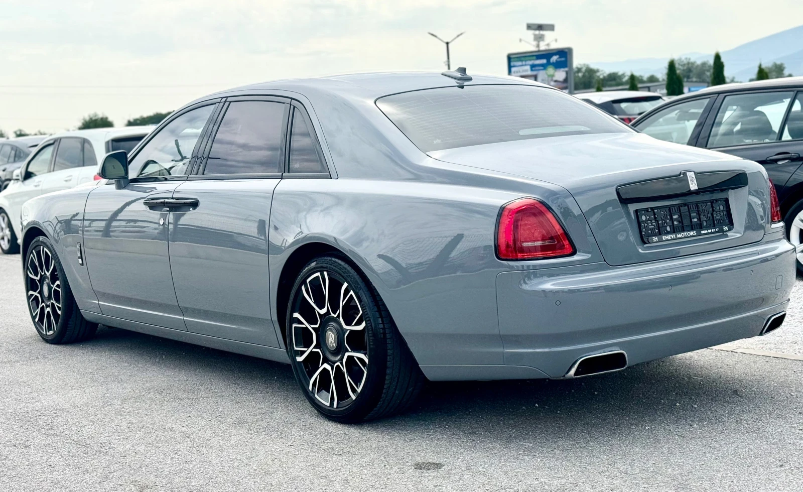 Rolls-Royce Ghost One of One - изображение 4