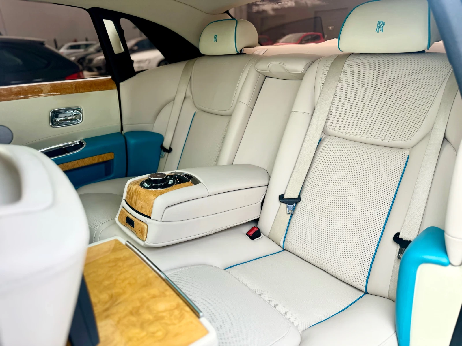 Rolls-Royce Ghost One of One | Mobile.bg   11