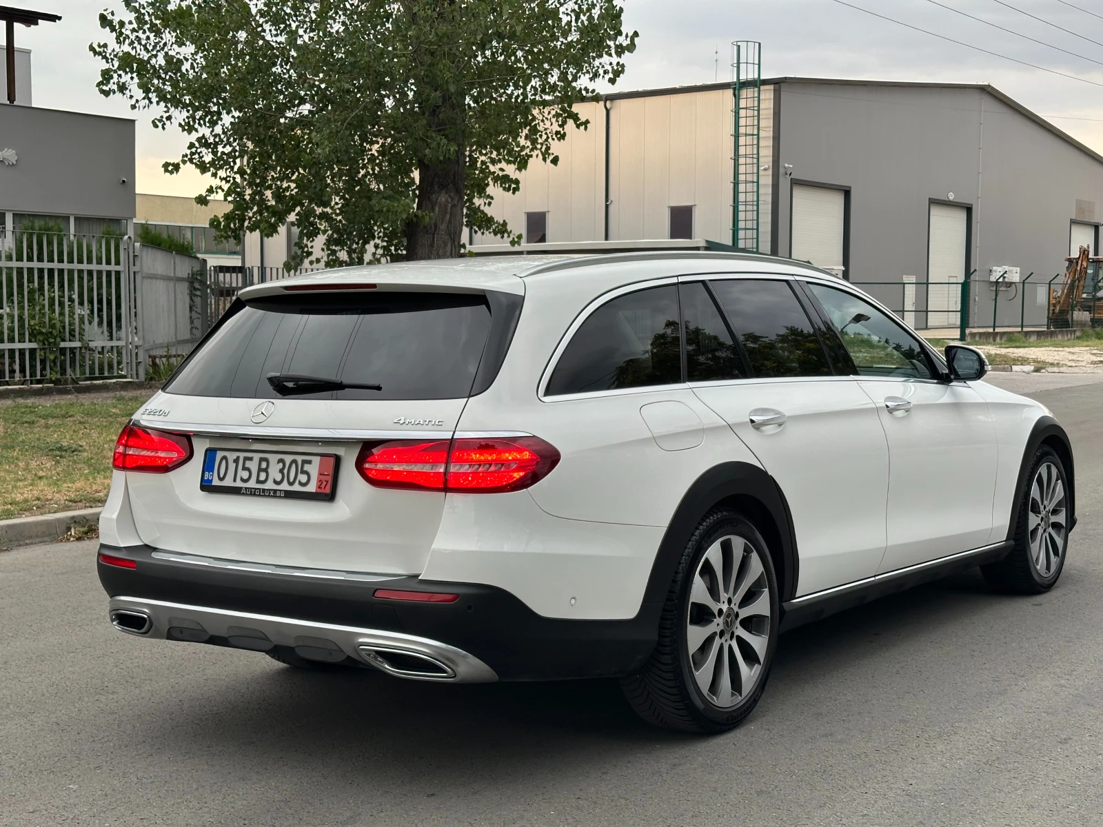 Mercedes-Benz E 220 d 4MATIC ALL-TERRAIN PREMIUM PLUS* !! СЕРВ. ИСТОРИ - изображение 5
