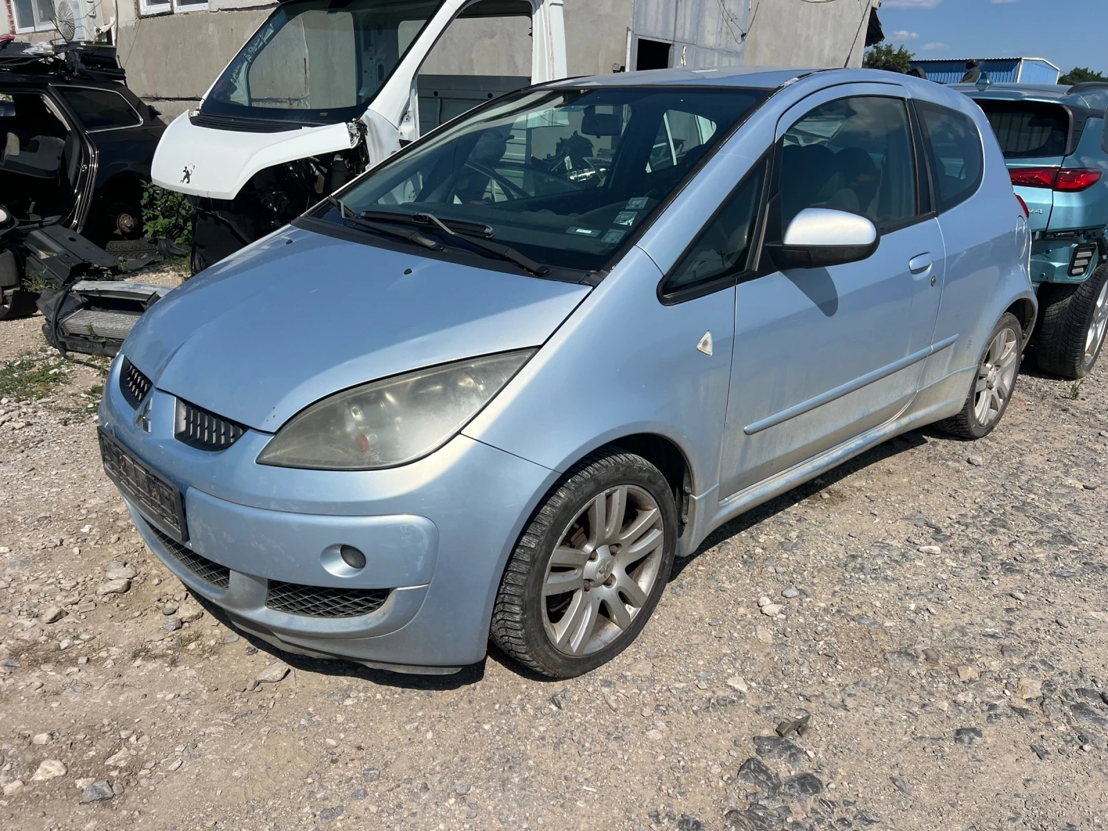 Mitsubishi Colt 1.5T  - изображение 2