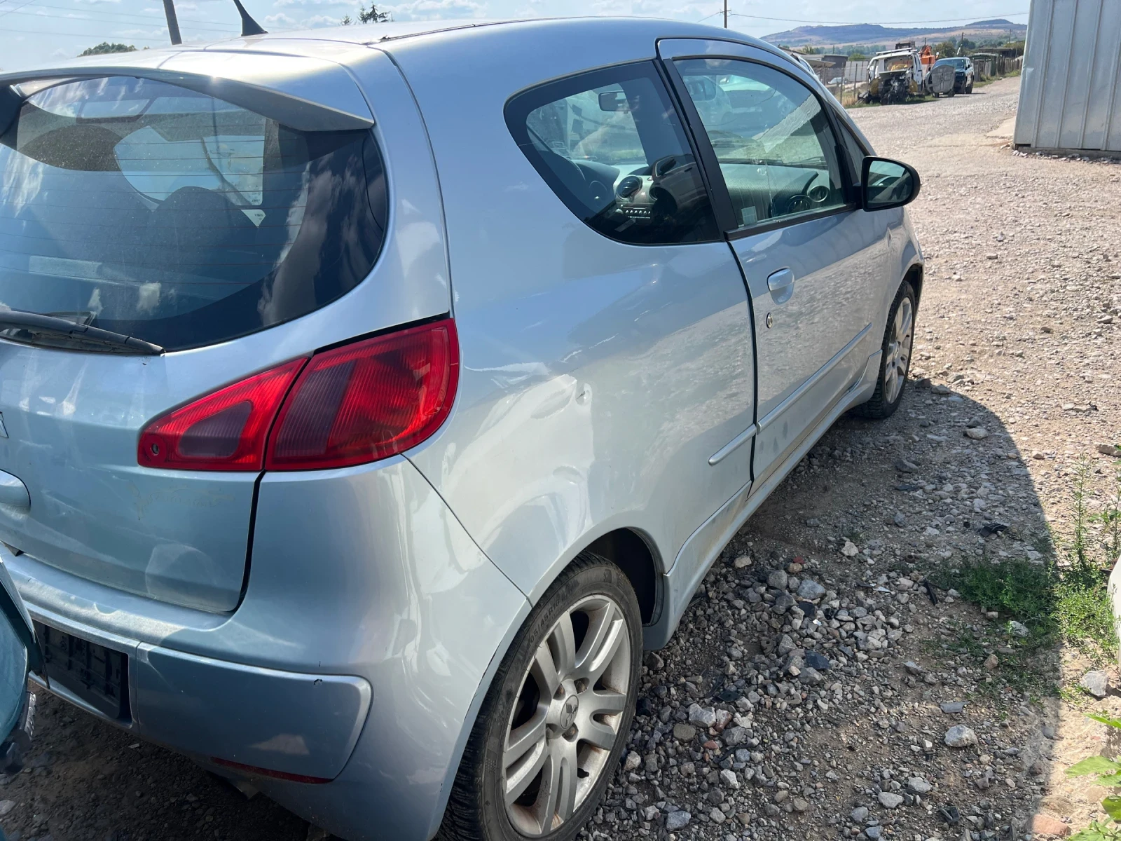 Mitsubishi Colt 1.5T  - изображение 4