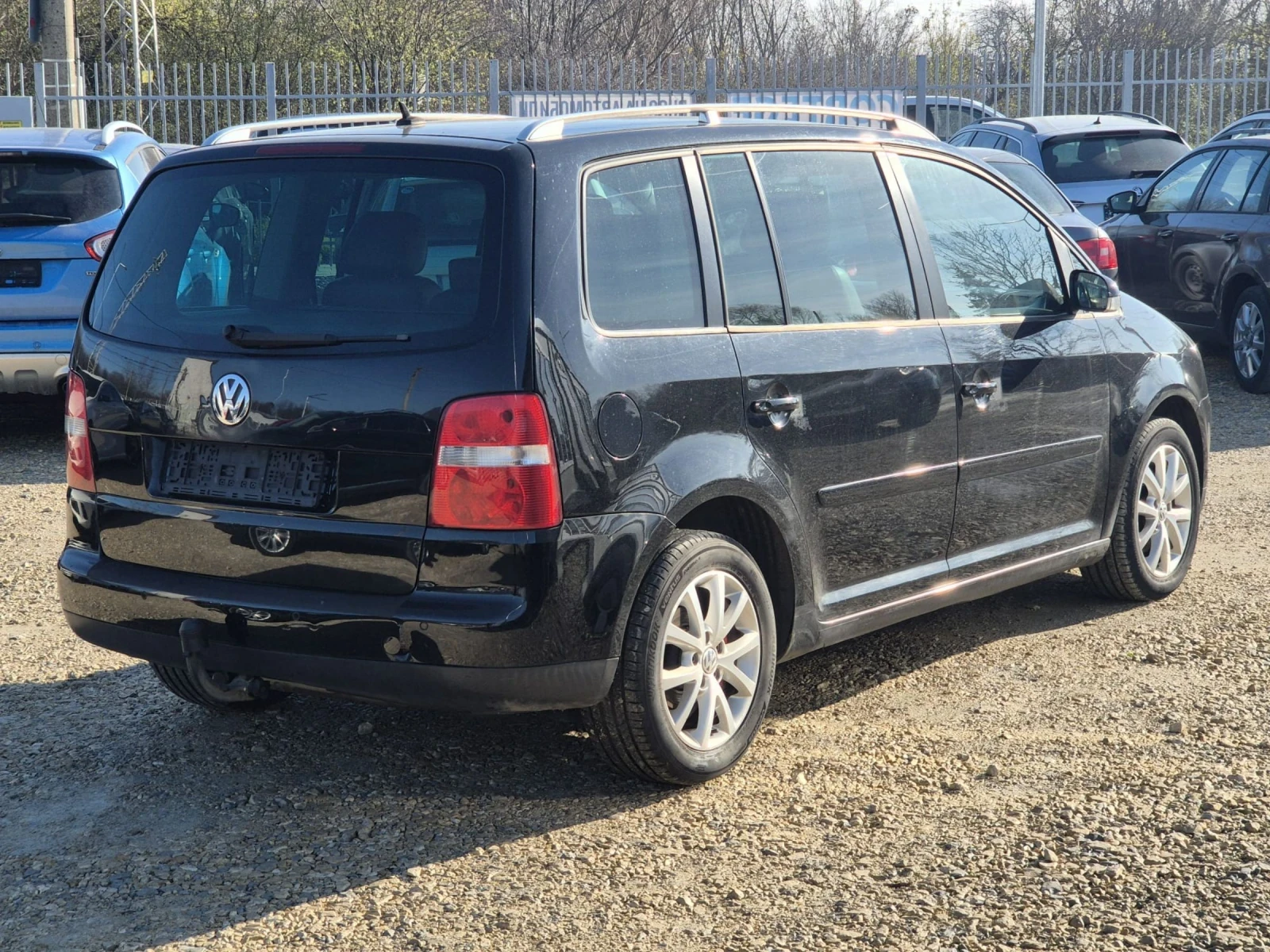 VW Touran 2.0TDI  - изображение 3