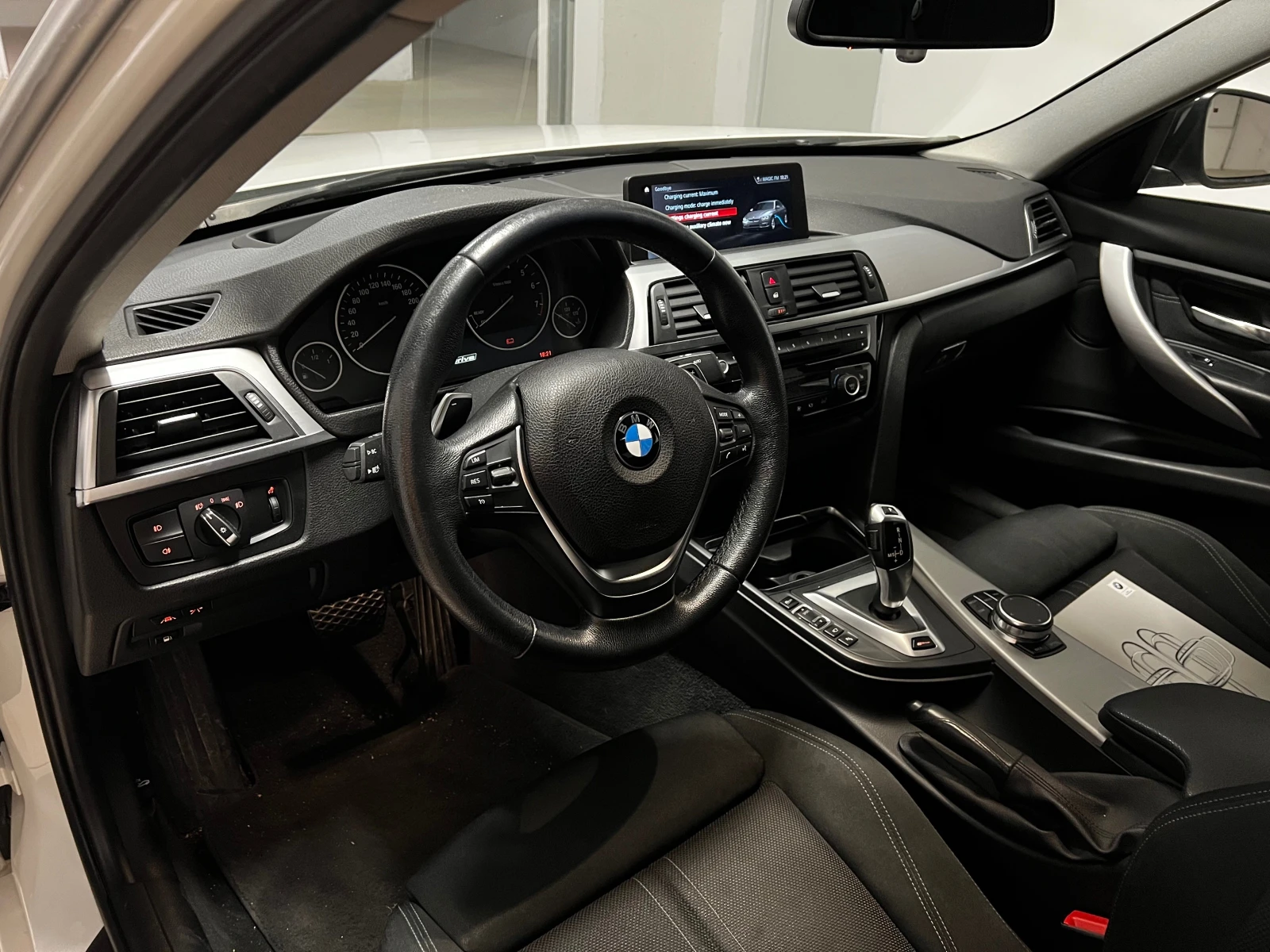 BMW 330 iPerformance - изображение 9