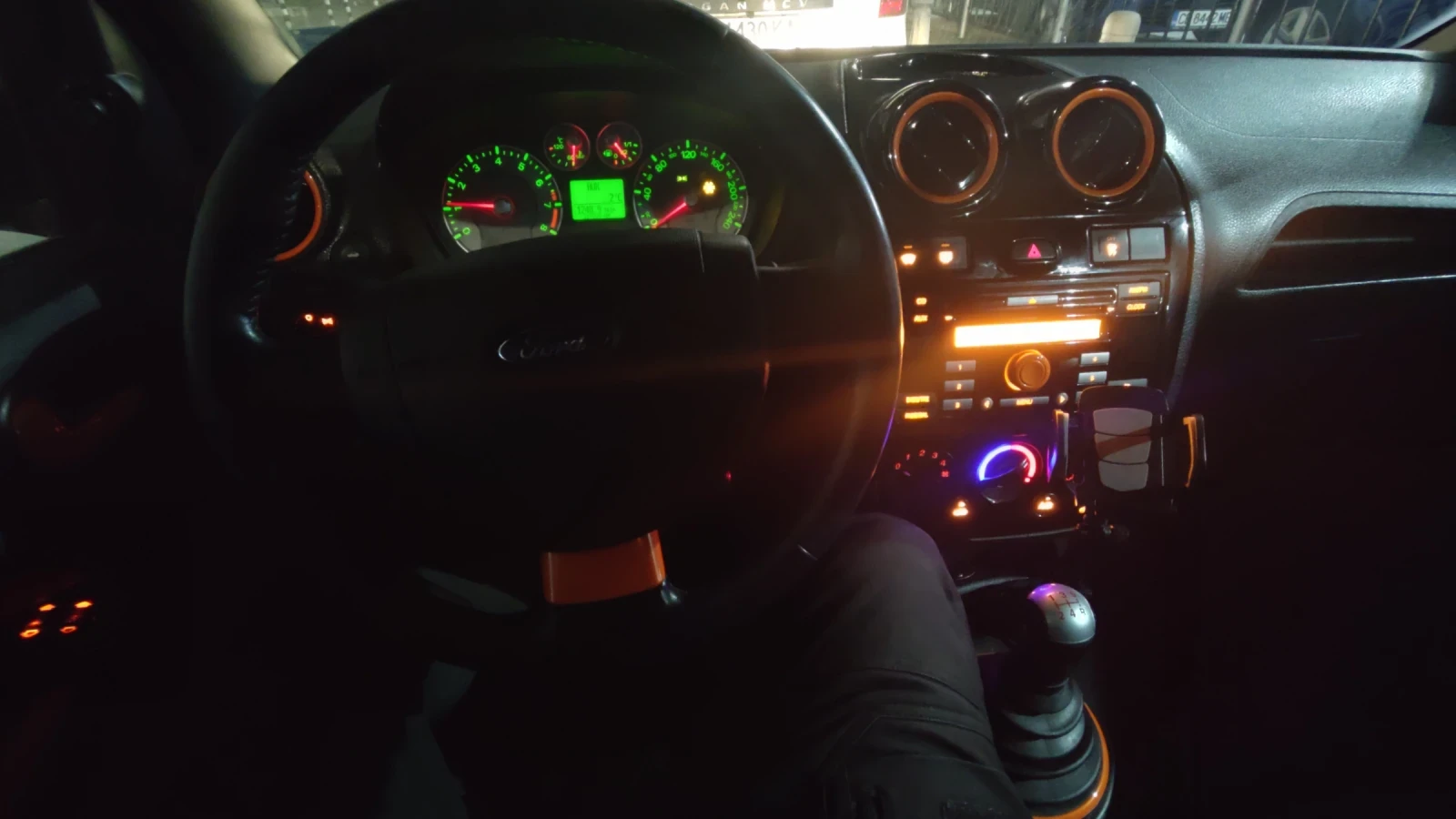 Ford Fiesta ST - изображение 8