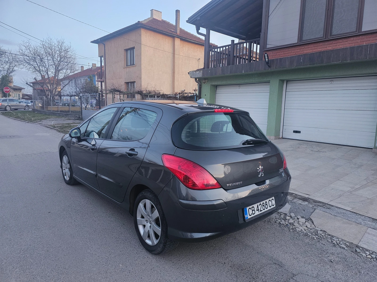 Peugeot 308 Газ-инж-Гаражно, снимка 4 - Автомобили и джипове - 53853744
