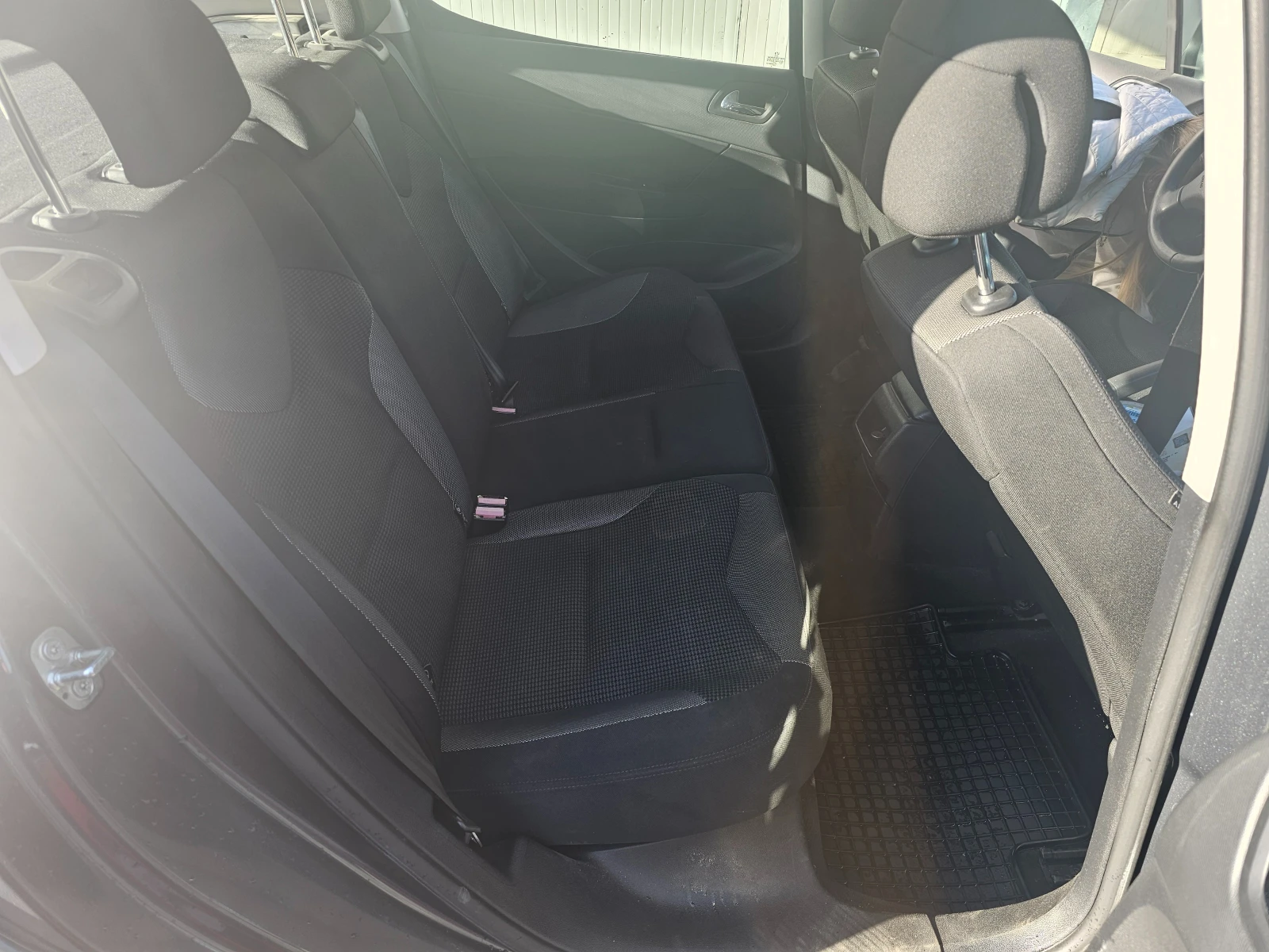 Peugeot 308 Газ-инж-Гаражно, снимка 12 - Автомобили и джипове - 53853744