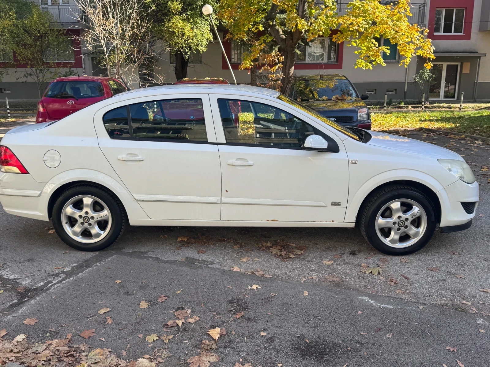 Opel Astra, снимка 2 - Автомобили и джипове - 53948798
