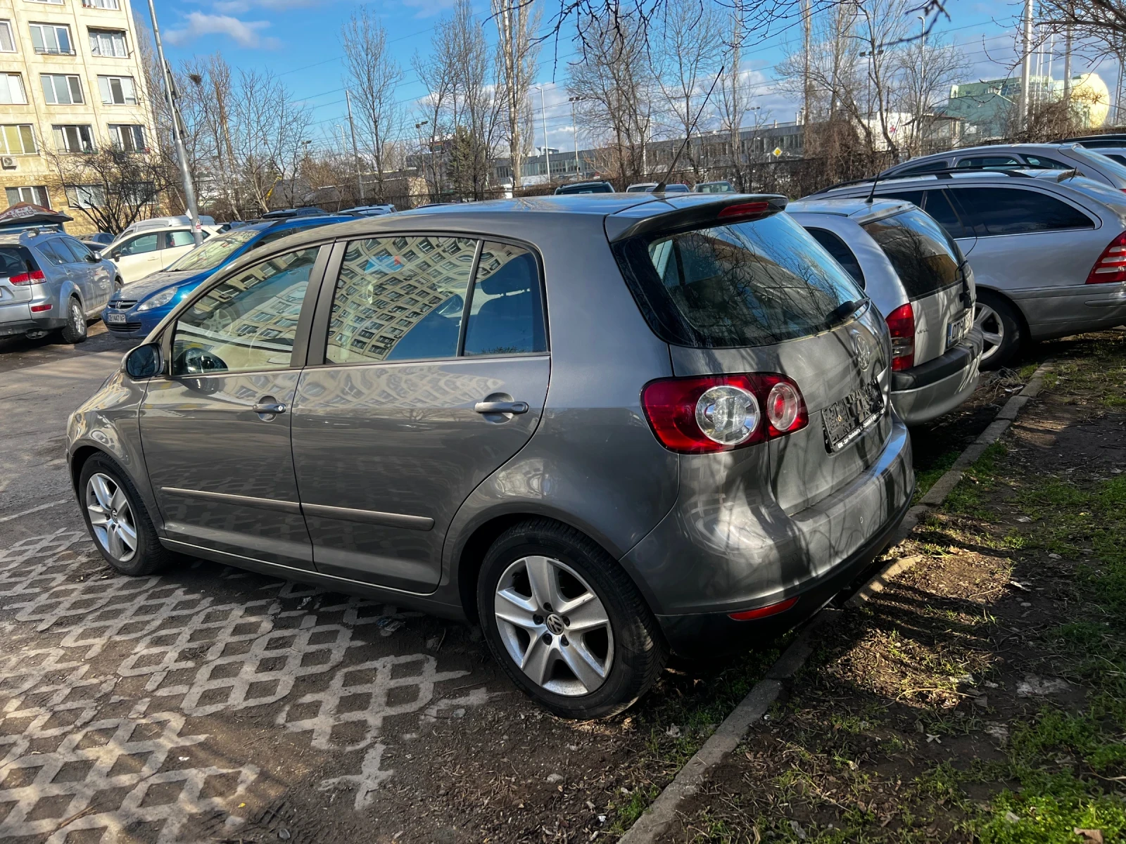 VW Golf Plus, снимка 4 - Автомобили и джипове - 53936006