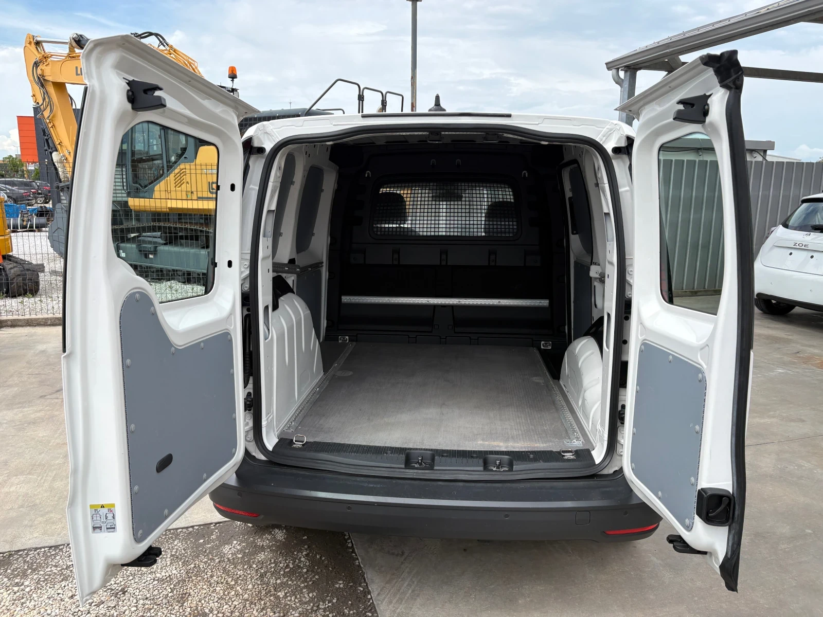 VW Caddy 2.0tdi-klima-Navi | Mobile.bg � ����������� 10