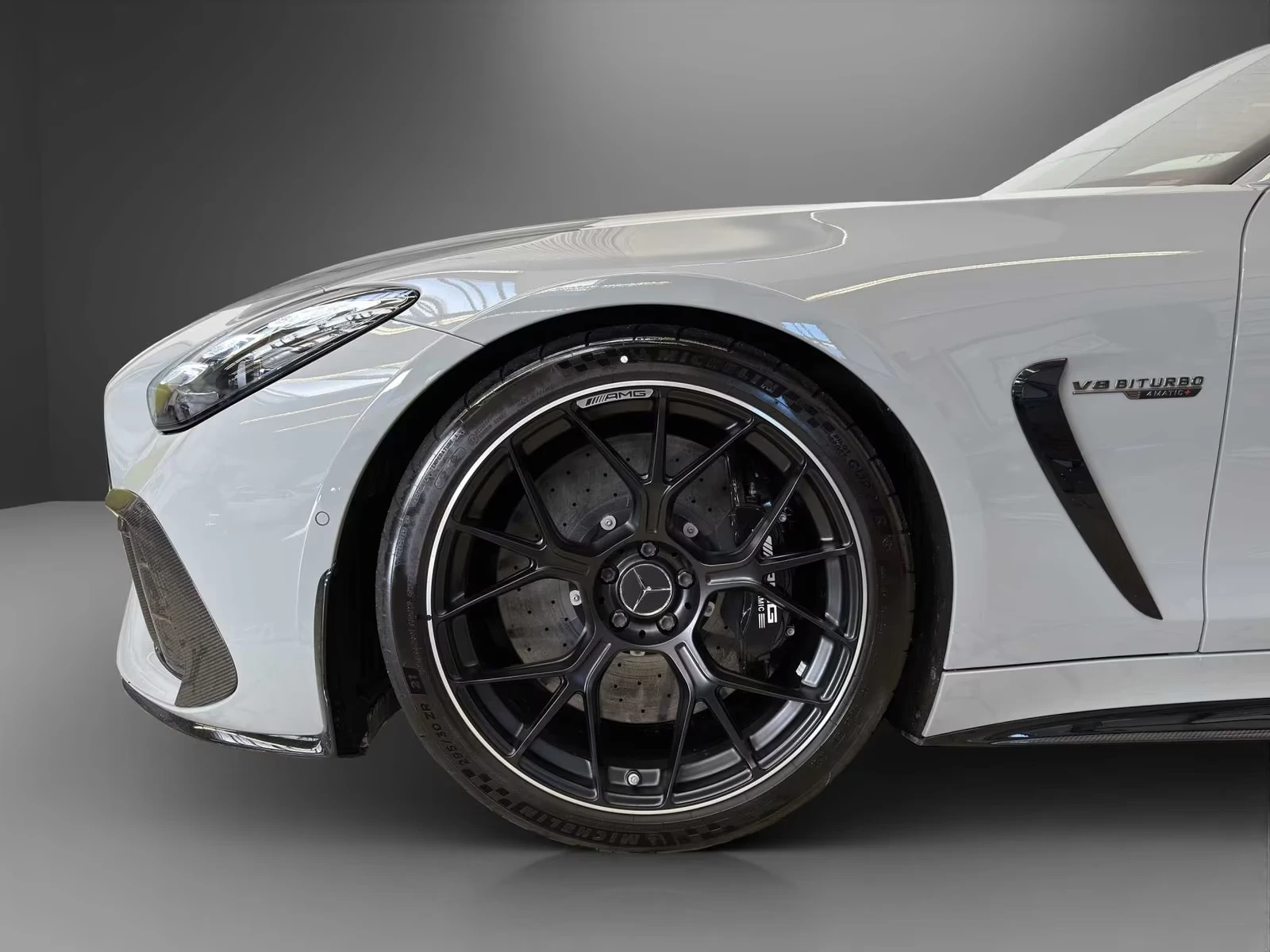 Mercedes-Benz AMG GT 63 PRO / COUPE / 4-MATIC+ / CARBON / NIGHT / BURM , снимка 10 - Автомобили и джипове - 54817679