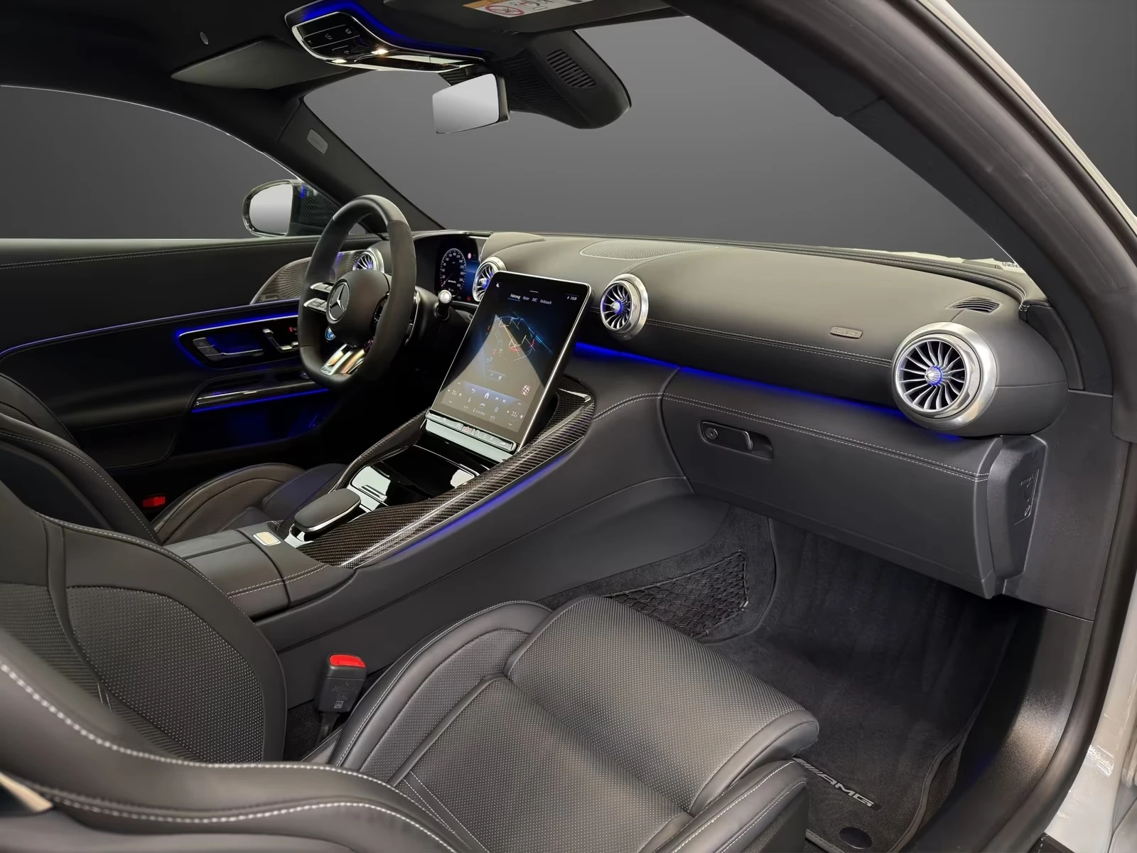 Mercedes-Benz AMG GT 63 PRO / COUPE / 4-MATIC+ / CARBON / NIGHT / BURM , снимка 17 - Автомобили и джипове - 54817679