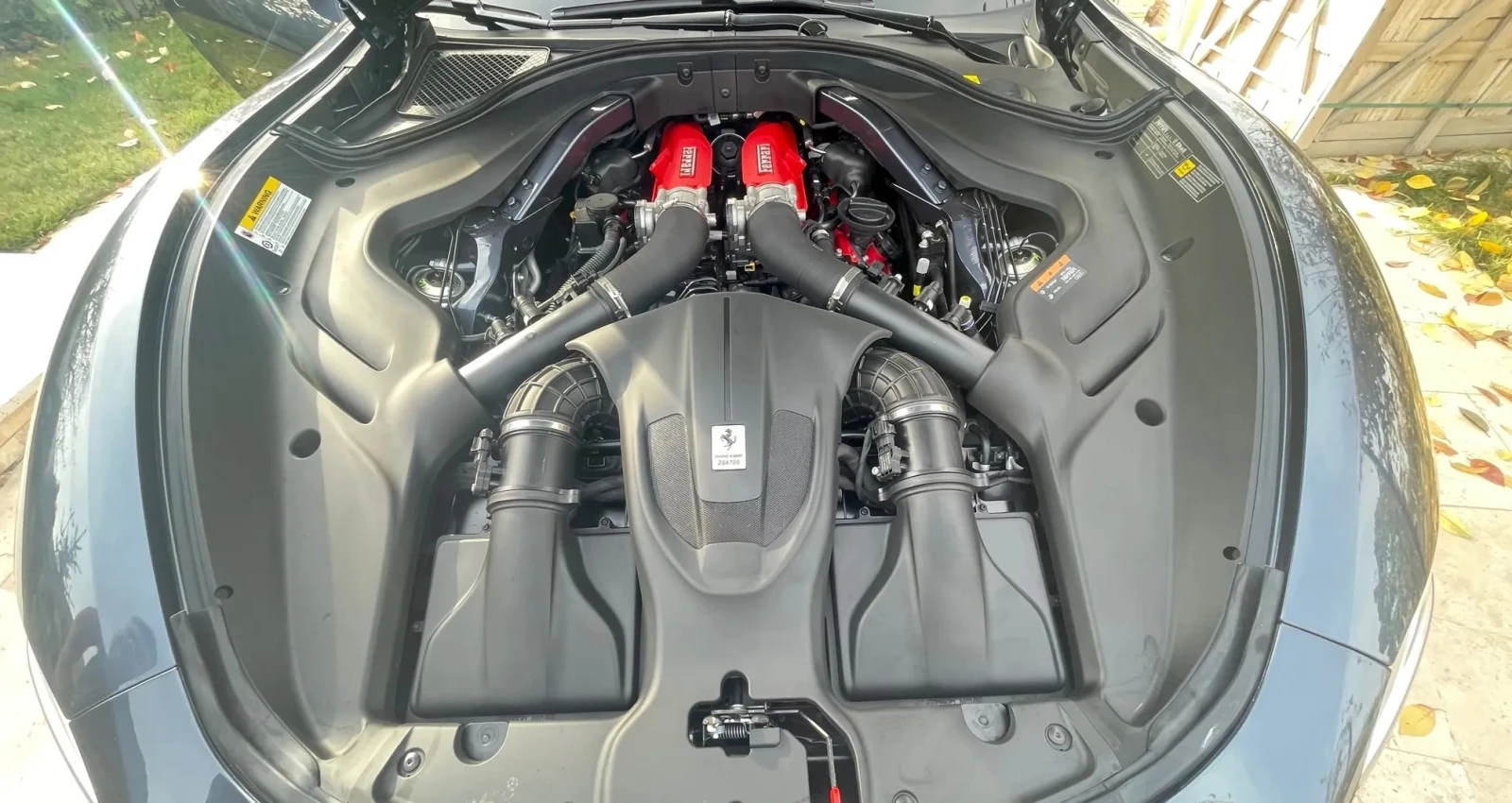Ferrari Roma 3.9 V8, снимка 5 - Автомобили и джипове - 55395385
