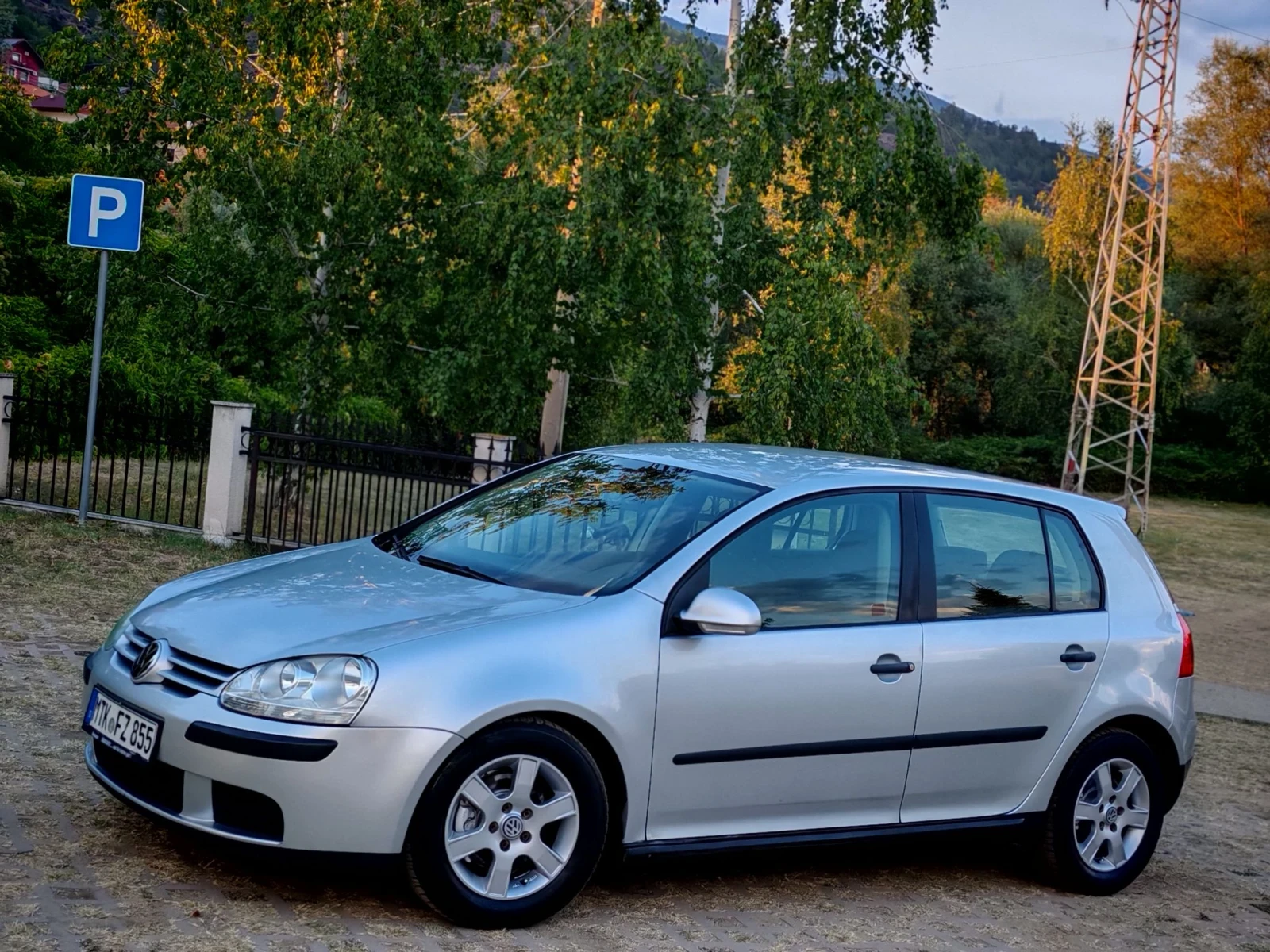 VW Golf 1.9TDI(BKC)(105)* КЛИМАТРОНИК* НОВ ВНОС* , снимка 4 - Автомобили и джипове - 55598657