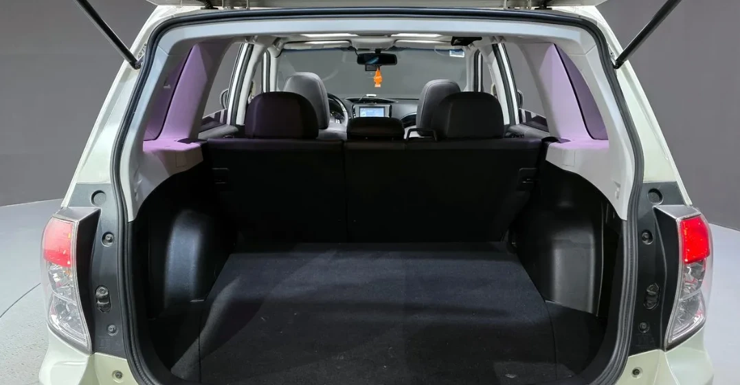Subaru Forester 2.5 Бензин, снимка 13 - Автомобили и джипове - 55722605