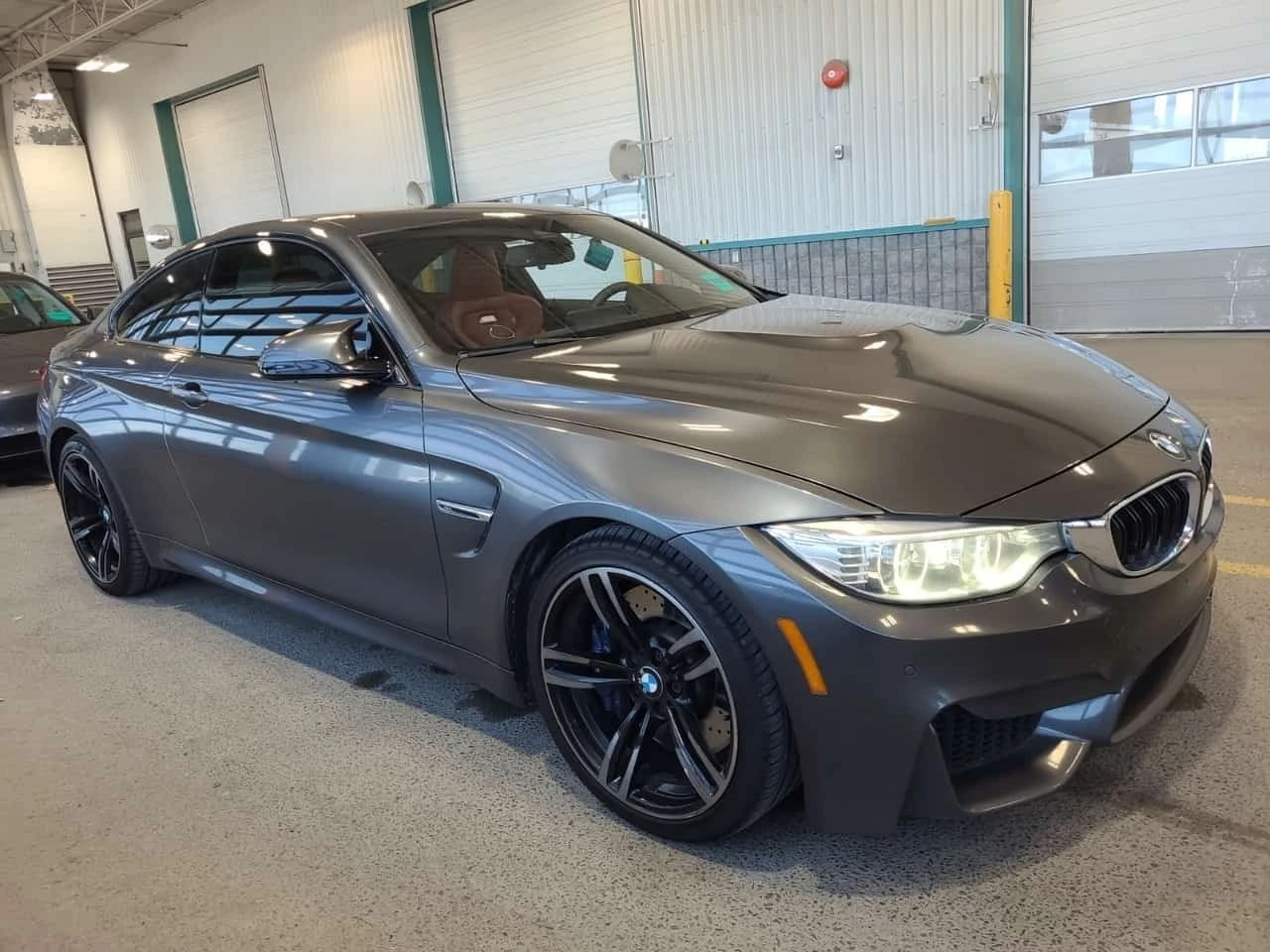 BMW M4 * COUPE* АВТОКРЕДИТ БЕЗ ПЪРВОНАЧАЛНА ВНОСКА* , снимка 2 - Автомобили и джипове - 55767276