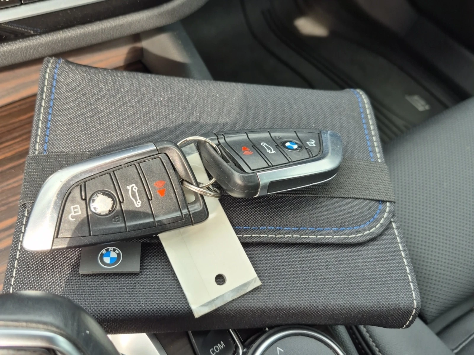 BMW 530E * Един собственик * Без инциденти * CARFAX * , снимка 10 - Автомобили и джипове - 56065788