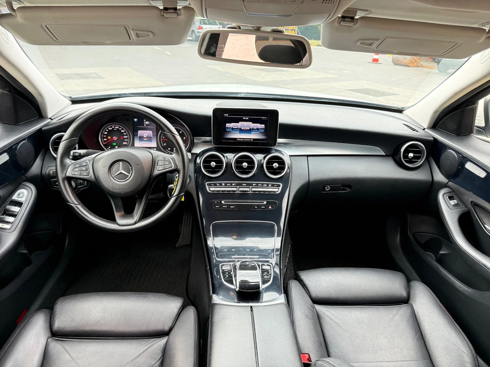 Mercedes-Benz C 220  Автоматик/Кожа/Навигация, снимка 12 - Автомобили и джипове - 56274722