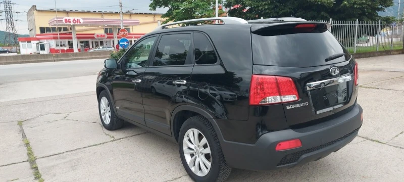 Kia Sorento 2.2CRDI, снимка 3 - Автомобили и джипове - 45862041