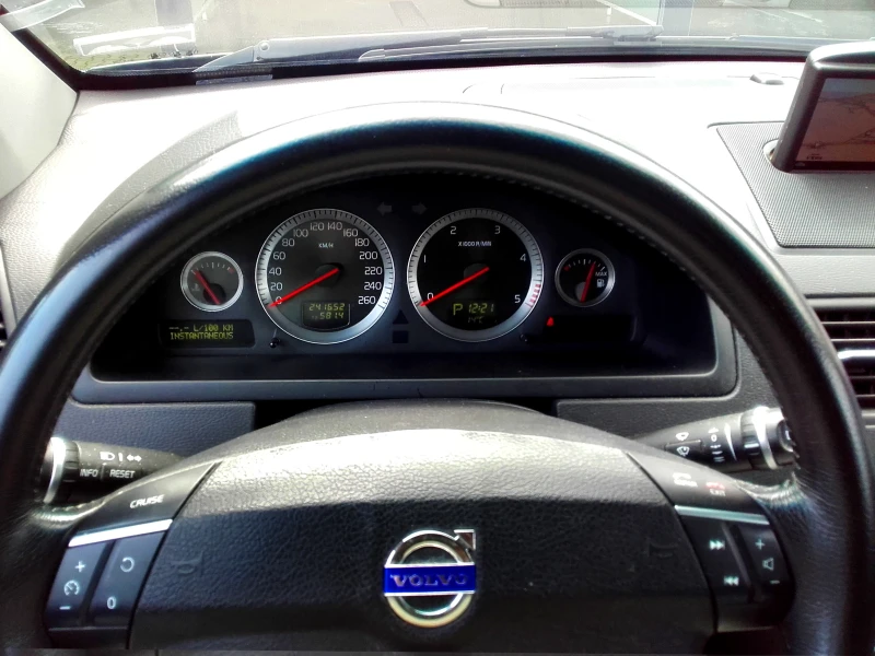 Volvo Xc90 Exclusive, снимка 14 - Автомобили и джипове - 49903637