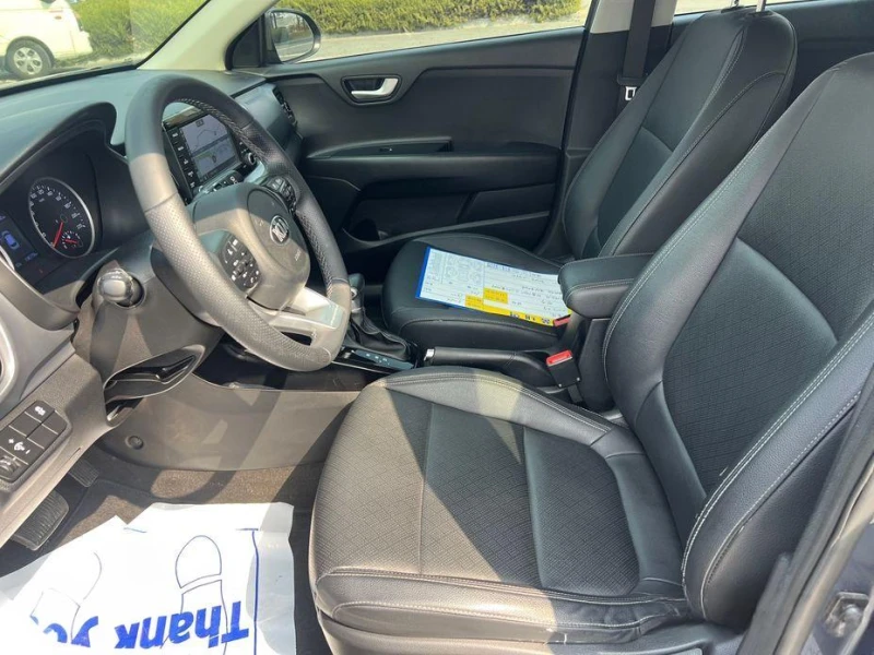 Kia Stonic Diesel 1.6 Trendy * НАЙ-ДОБРА ЦЕНА В БЪЛГАРИЯ* , снимка 8 - Автомобили и джипове - 52112564