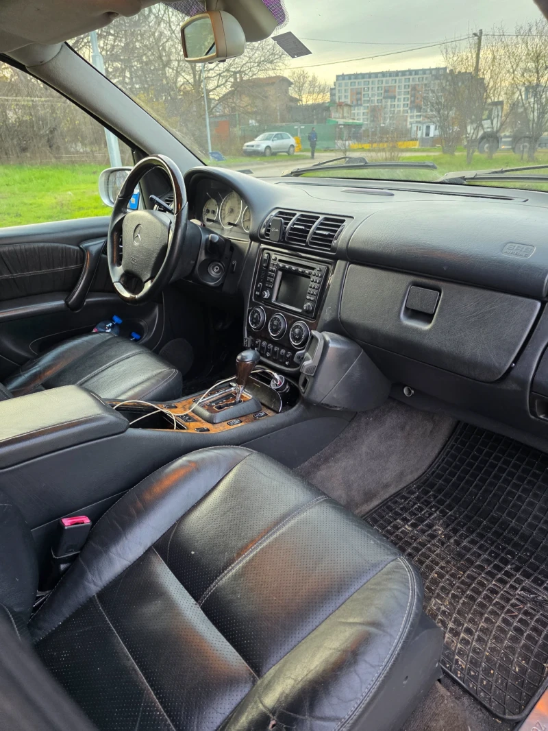 Mercedes-Benz ML 55 AMG Газ/Бензин, снимка 10 - Автомобили и джипове - 52639167