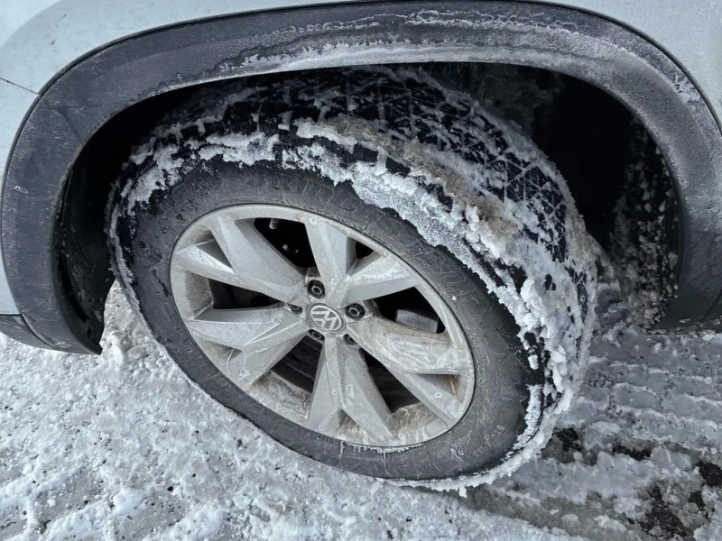 VW Atlas * Comfortline * CARFAX * ЦЕНА ДО БГ, снимка 14 - Автомобили и джипове - 53020410