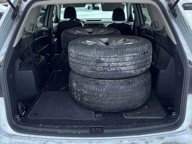 VW Atlas * Comfortline * CARFAX * ЦЕНА ДО БГ, снимка 17 - Автомобили и джипове - 53020410