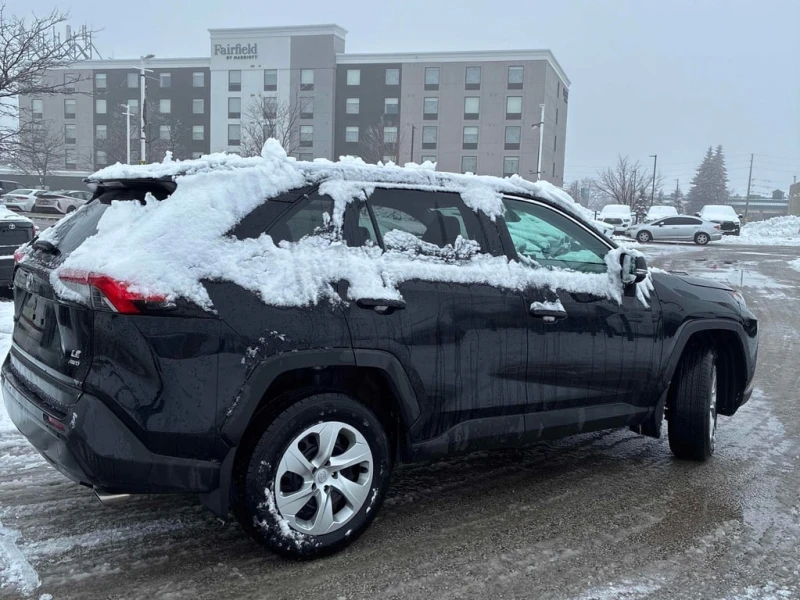 Toyota Rav4 * LE * CARFAX * БЕЗ ПЪРВОНАЧАЛНА ВНОСКА, снимка 3 - Автомобили и джипове - 53033581