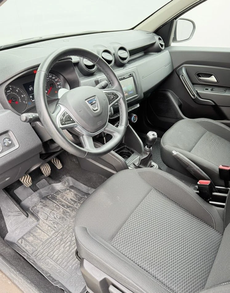 Dacia Duster Laureate 4x2 LPG - изображение 4