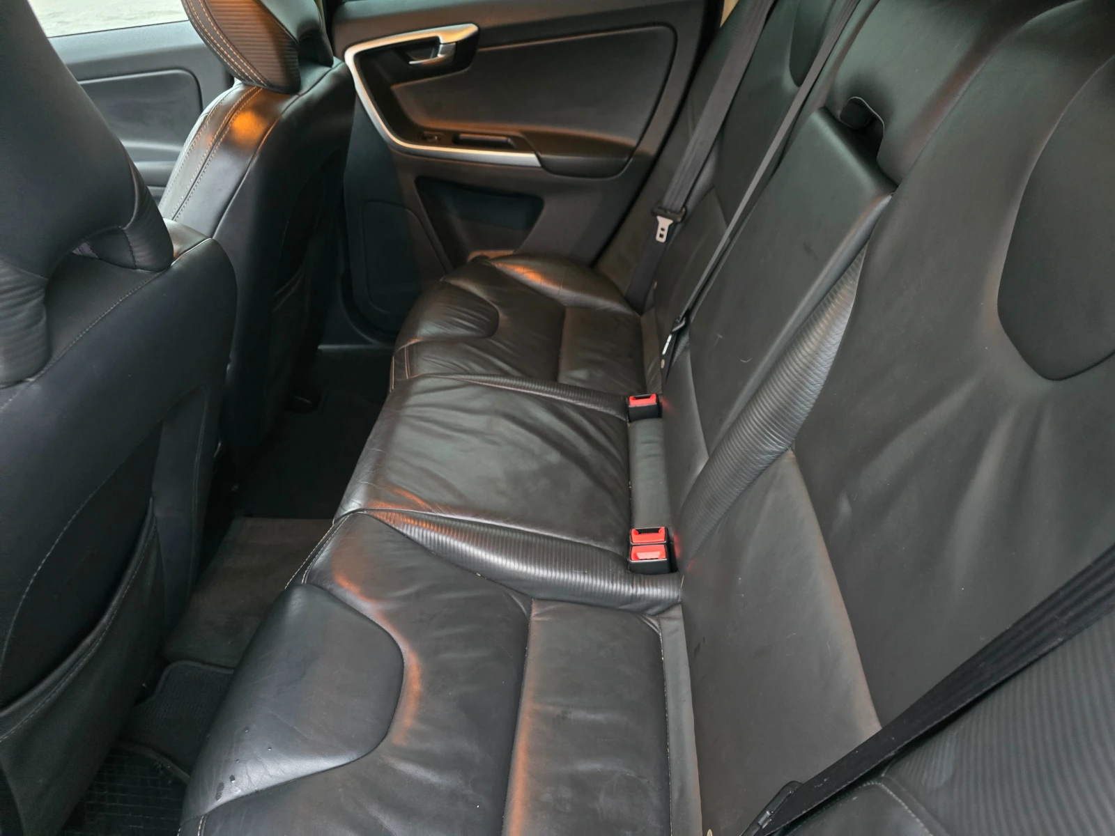 Volvo XC60 2.4D R-DISEGN | Mobile.bg   12