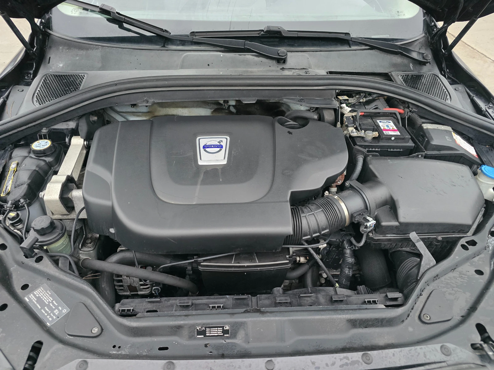 Volvo XC60 2.4D R-DISEGN | Mobile.bg   17