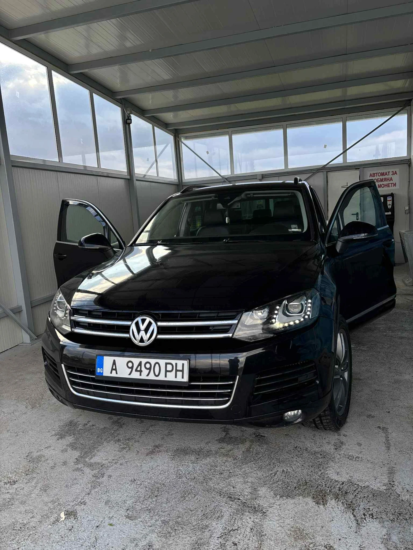 VW Touareg 3.0 , снимка 4 - Автомобили и джипове - 53870889