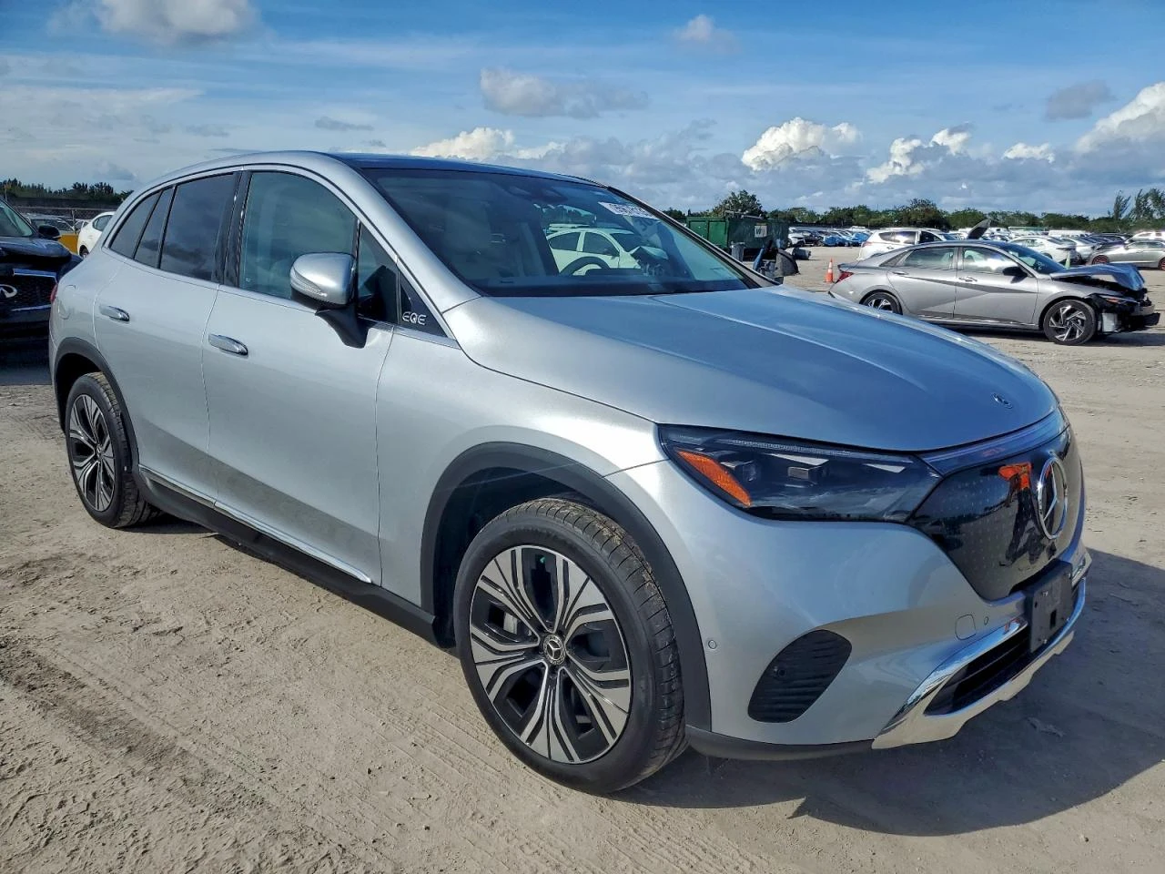 Mercedes-Benz EQE 350 SUV 4MATIC, снимка 4 - Автомобили и джипове - 53905173