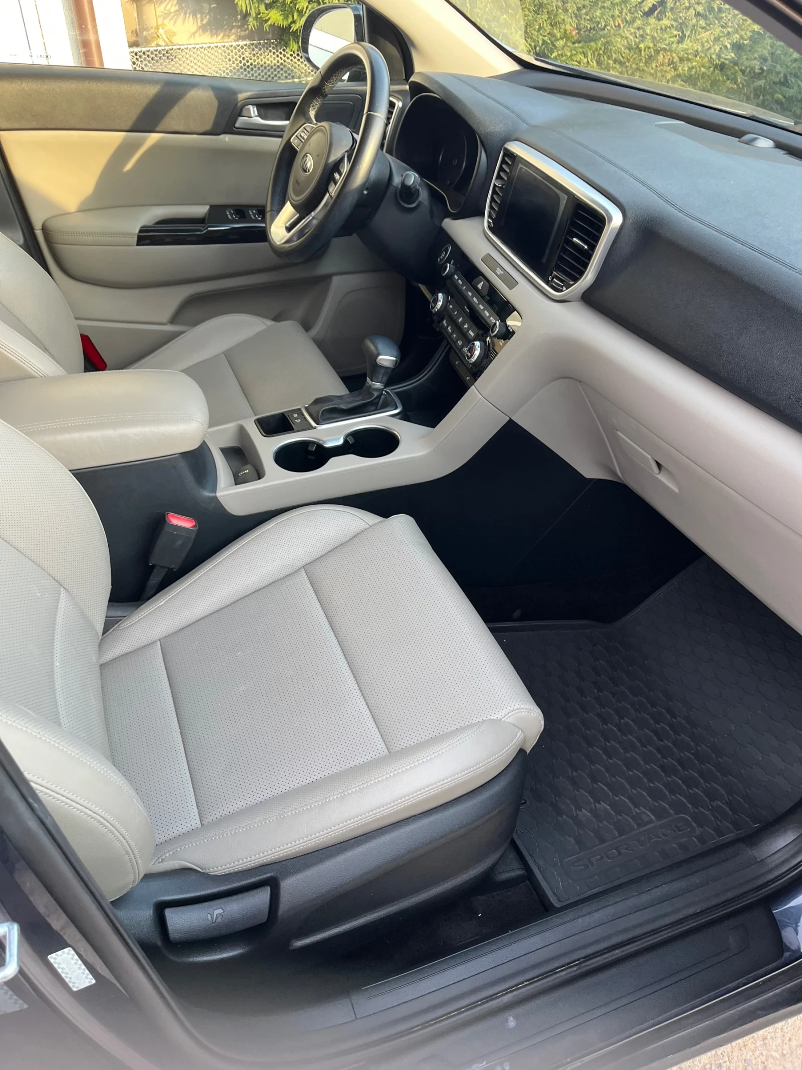 Kia Sportage, снимка 3 - Автомобили и джипове - 53936088