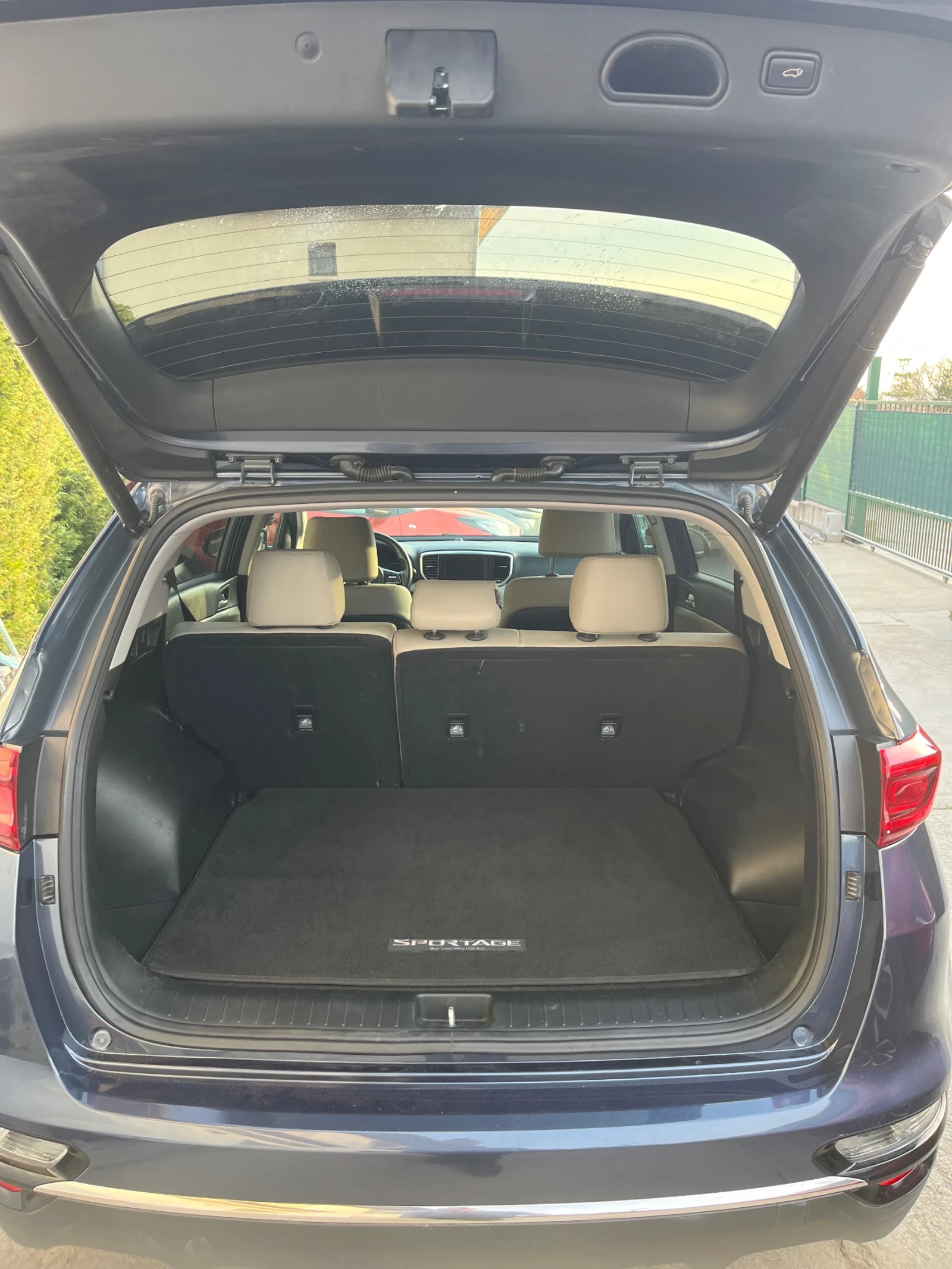 Kia Sportage, снимка 2 - Автомобили и джипове - 53936088