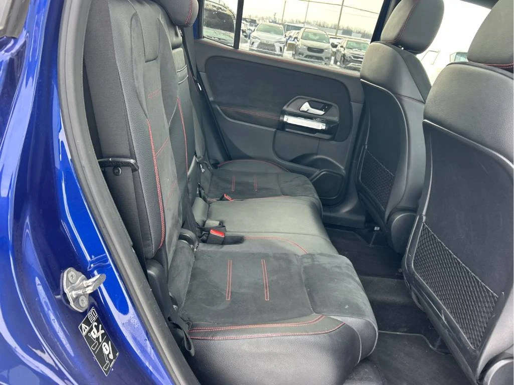 Mercedes-Benz GLB 250* CARFAX*  ДИСТРОНИК * ДВА КЛЮЧА, снимка 11 - Автомобили и джипове - 54093981