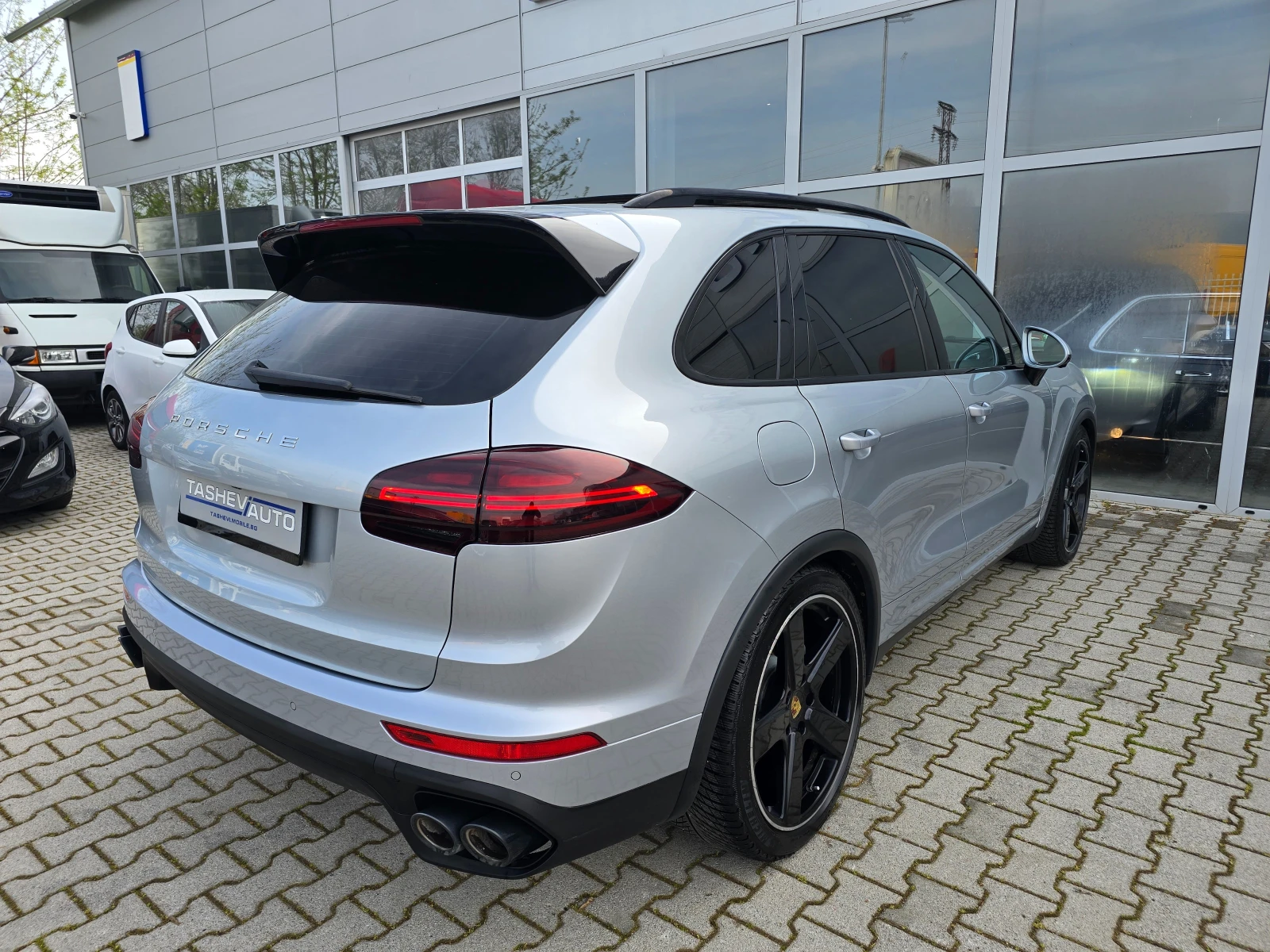 Porsche Cayenne S 4.2 V8 TDi* * SOFT CLOSE* * FULL LED* * , снимка 6 - Автомобили и джипове - 54240410