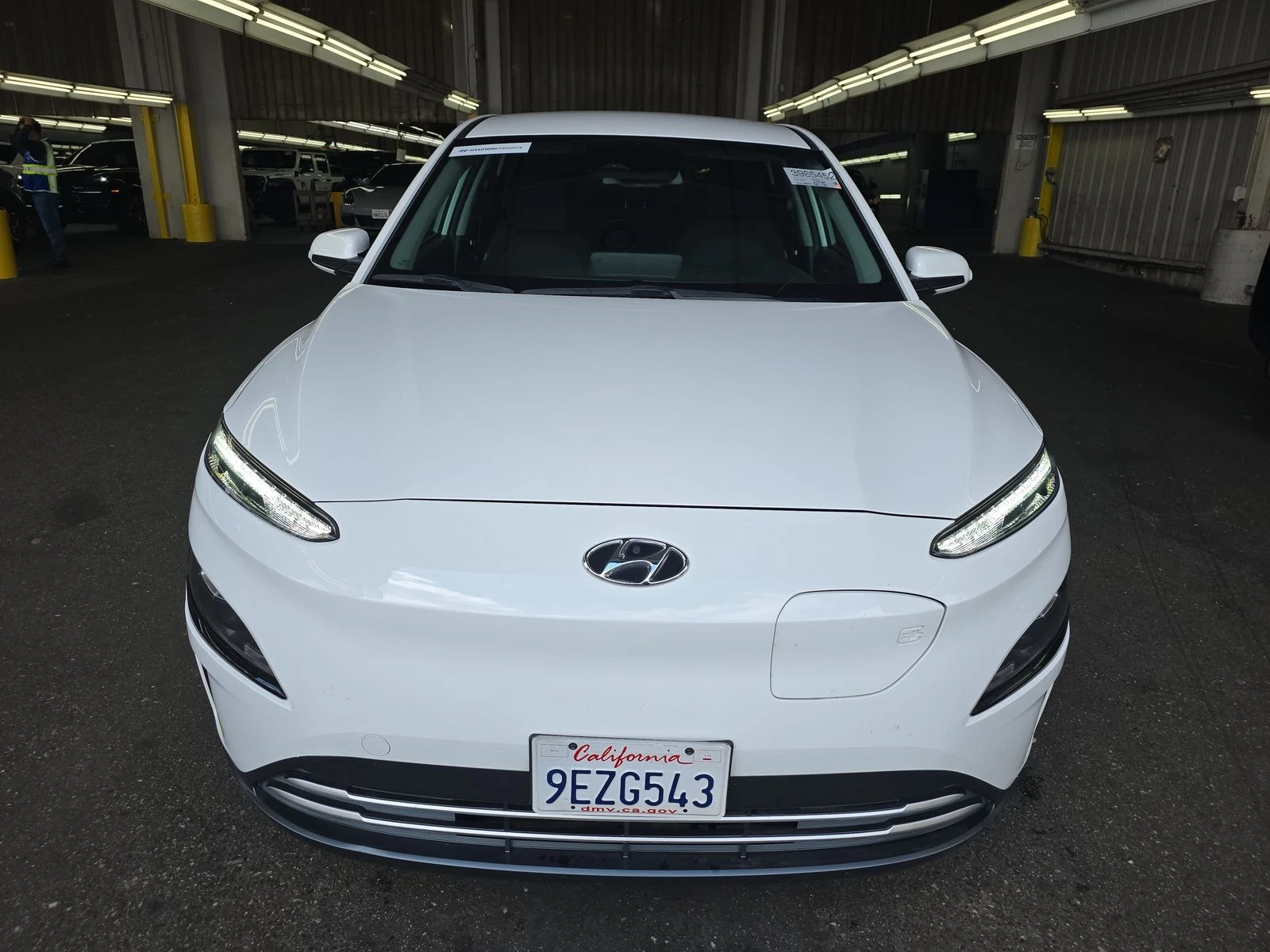 Hyundai Kona Electric SE | CARPLAY | LANE ASSIST | BLIND SPOT |, снимка 2 - Автомобили и джипове - 54653253