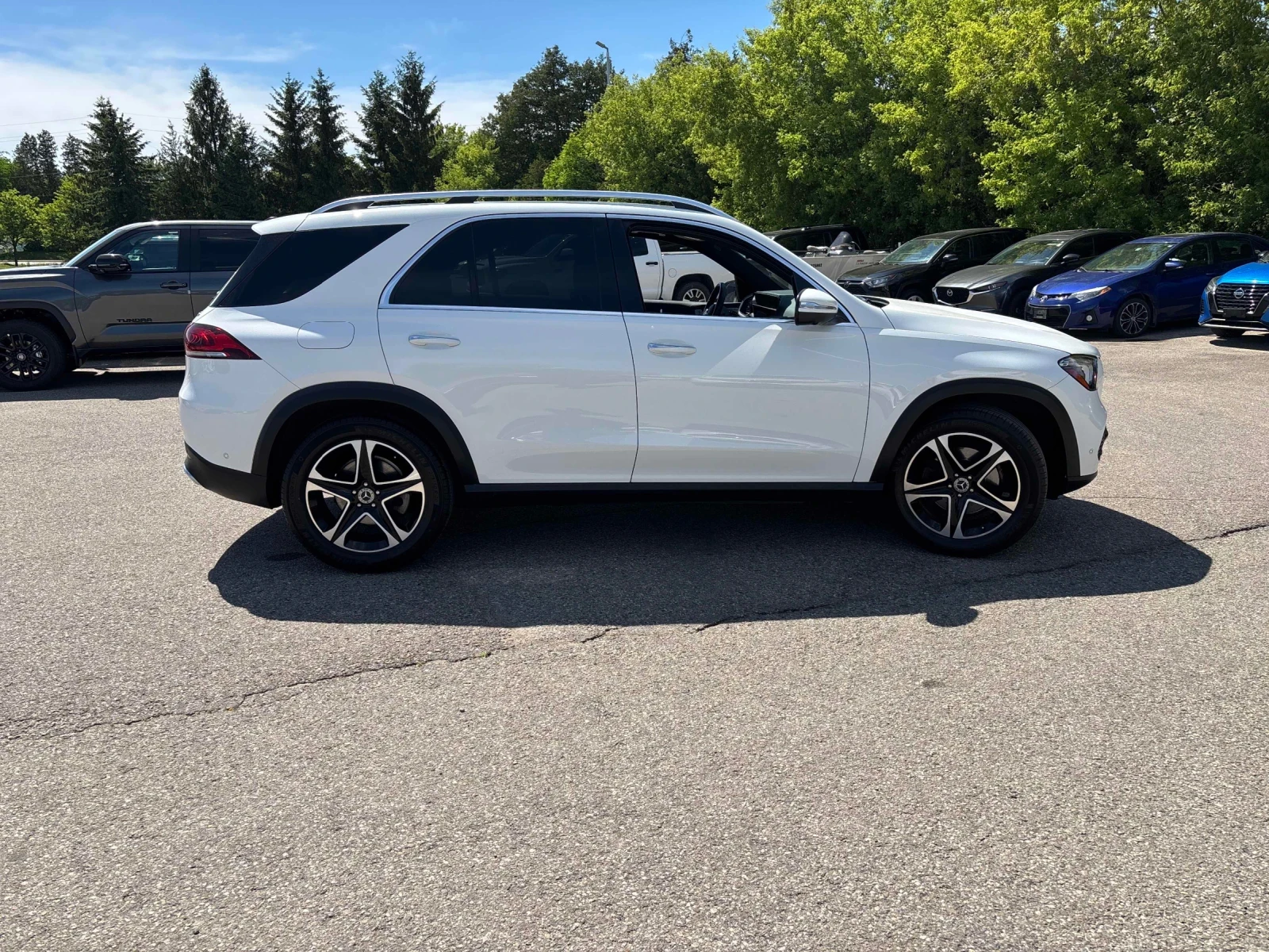 Mercedes-Benz GLE 350 ДИСТРОНИК * ПОДГРЕВ * ПАНОРАМА * BURMESTER, снимка 3 - Автомобили и джипове - 54840961