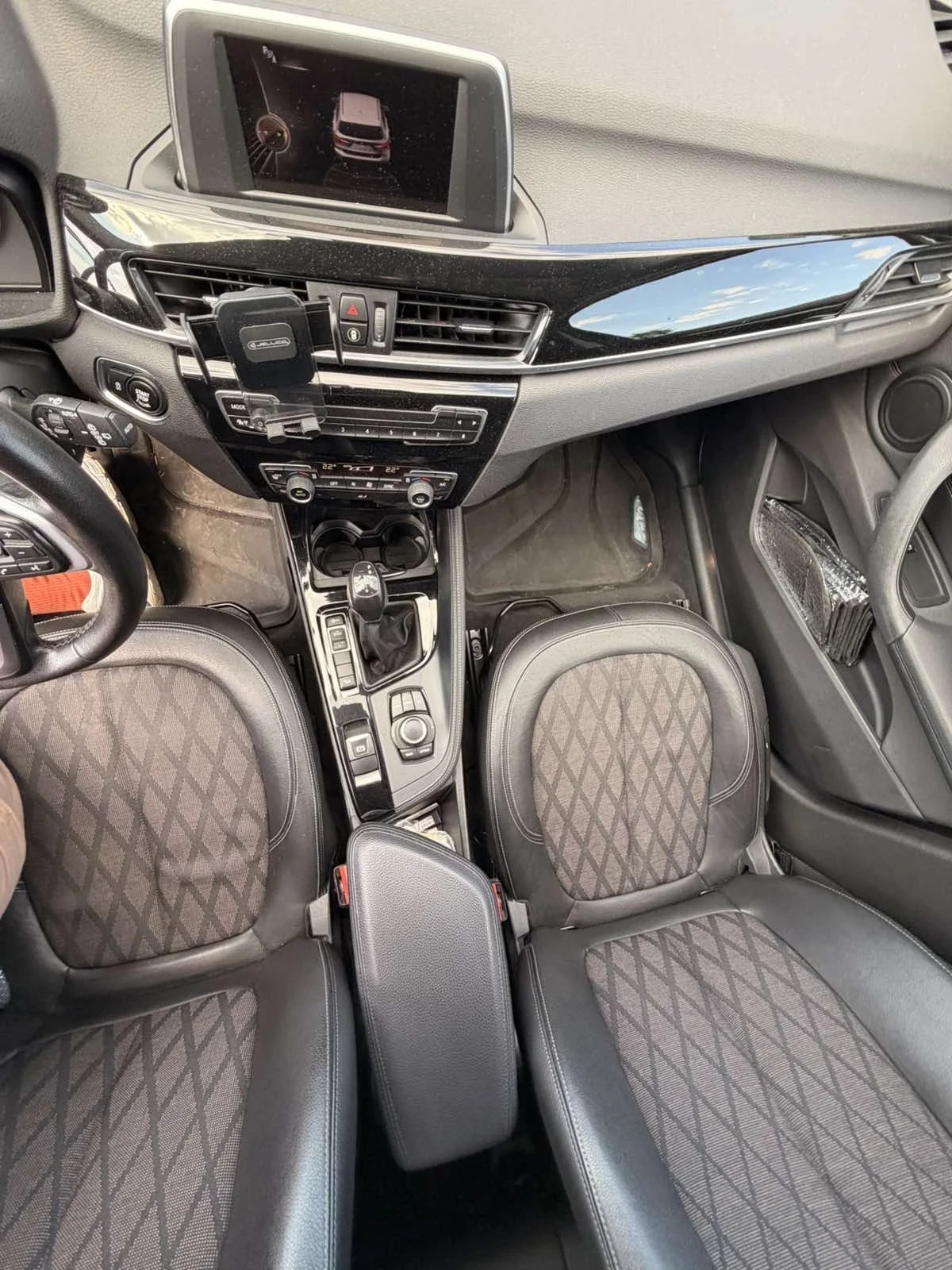 BMW X1 2.0D, снимка 11 - Автомобили и джипове - 55808523