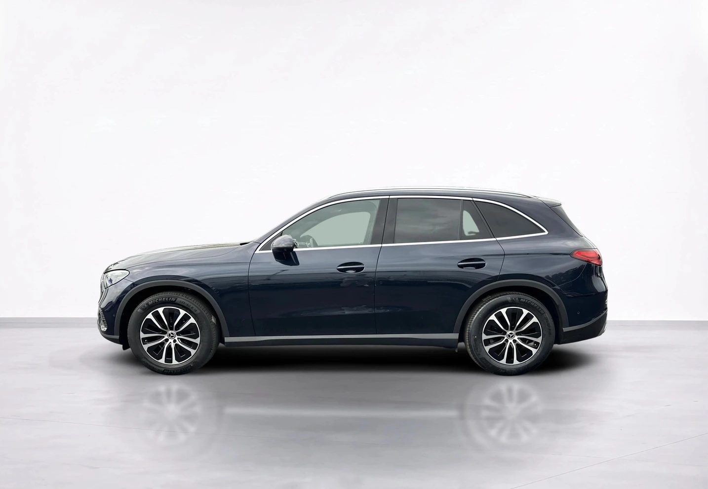 Mercedes-Benz GLC 220 d 4MATIC Off-Roader, снимка 2 - Автомобили и джипове - 56220338