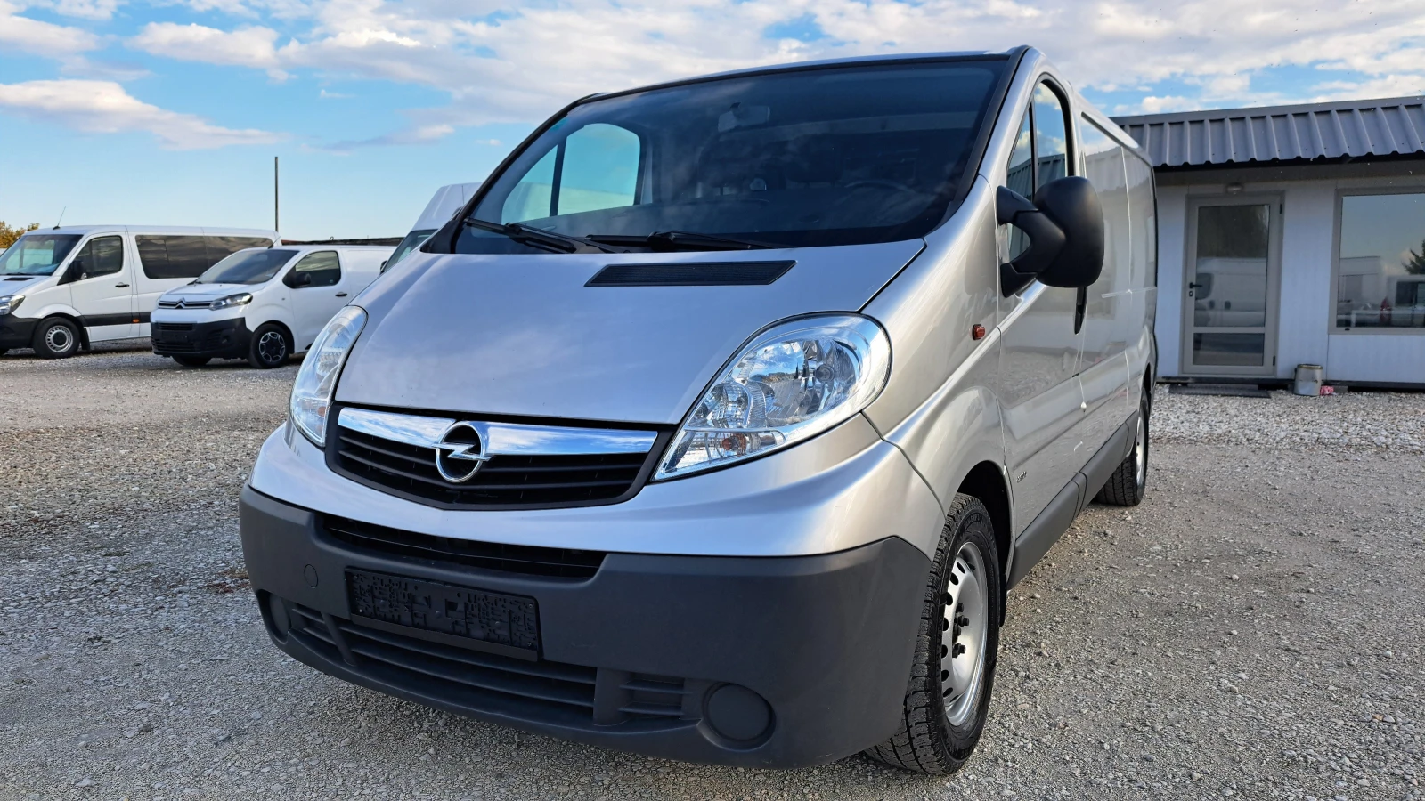 Opel Vivaro MAXI-2.5CDTI/КЛИМАТИК 