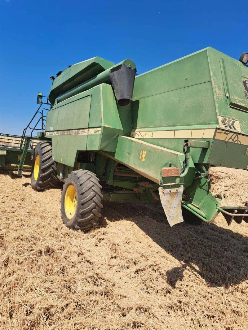 Комбайн John Deere 2260, снимка 12 - Селскостопанска техника - 52005475