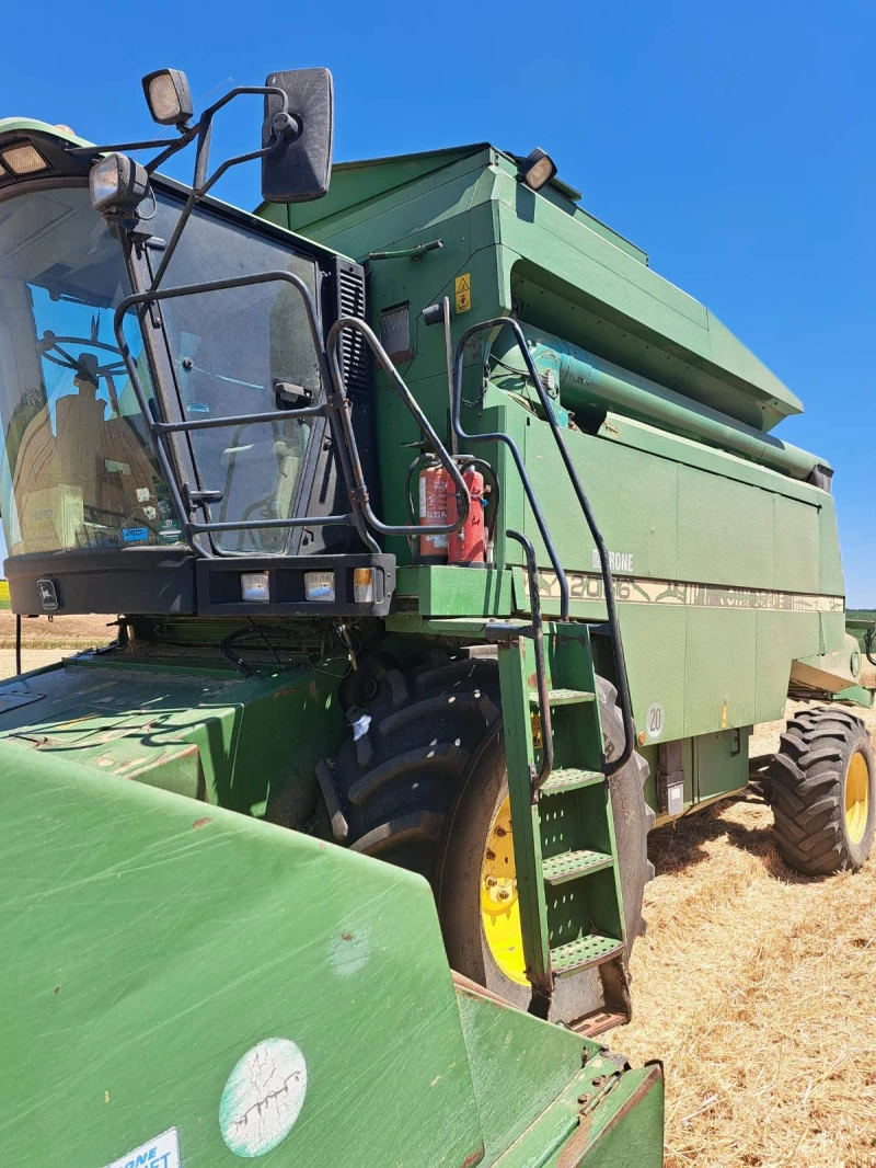 Комбайн John Deere 2260, снимка 17 - Селскостопанска техника - 52005475