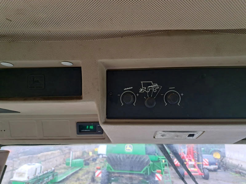 Комбайн John Deere 2260, снимка 9 - Селскостопанска техника - 52005475