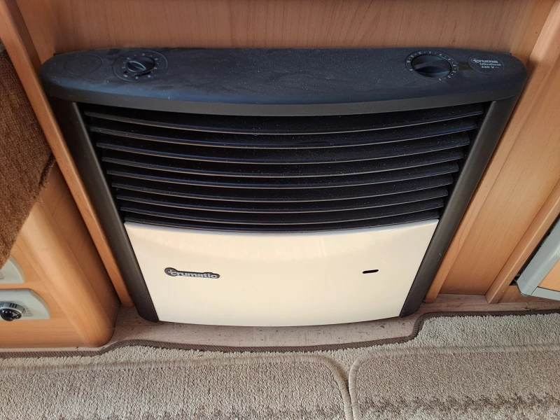 Каравана Avondale OSPREY, снимка 15 - Каравани и кемпери - 50157147