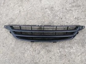 Оригинална решетка за Тойота Авенсис 1997-2000г.......5311405020, снимка 1