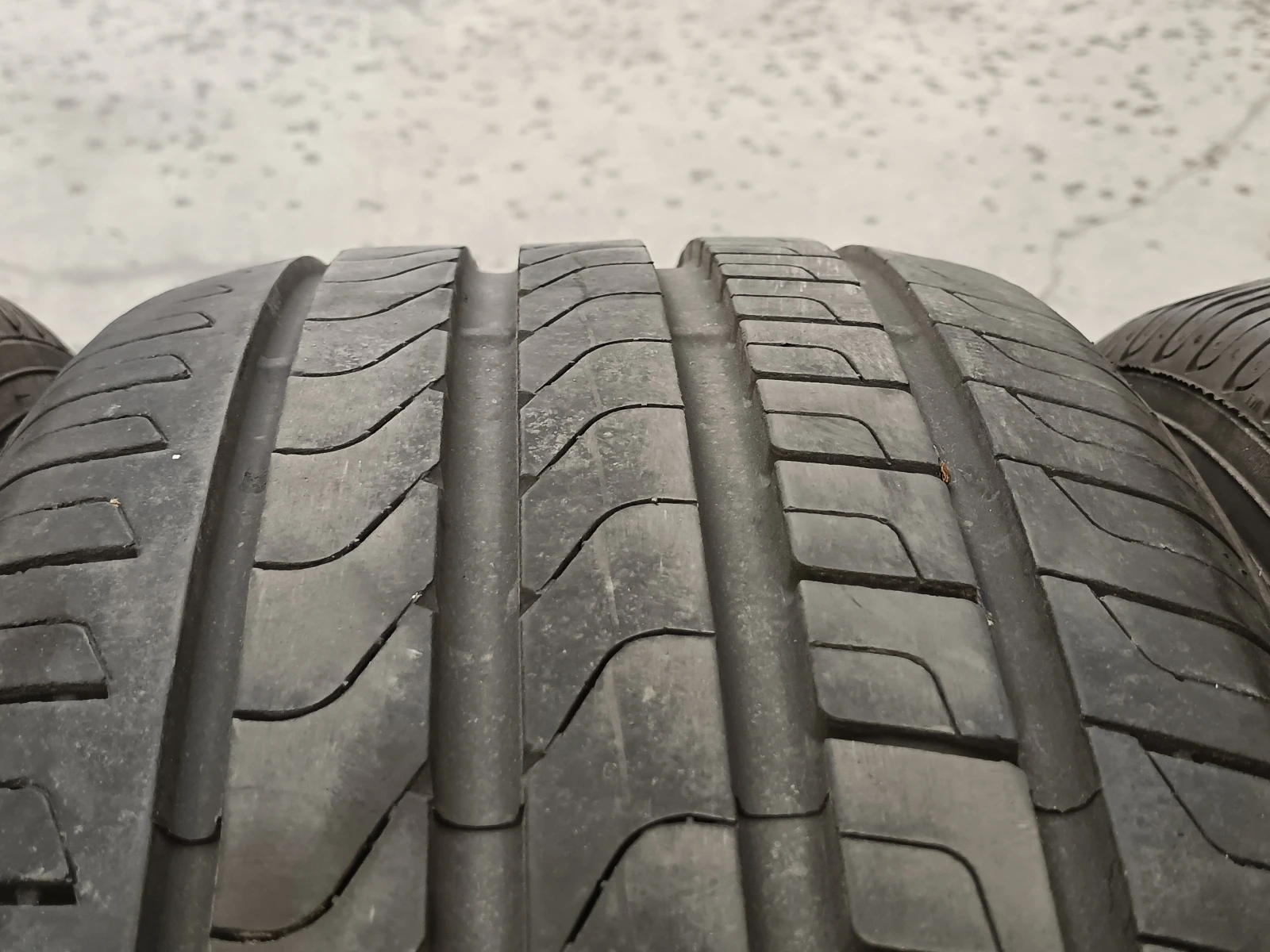 Гуми Летни 235/55R17, снимка 5 - Гуми и джанти - 54526969
