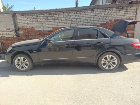 Mercedes-Benz E 220, снимка 3